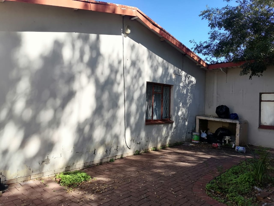 5 Bedroom Property for Sale in Brandwag Free State